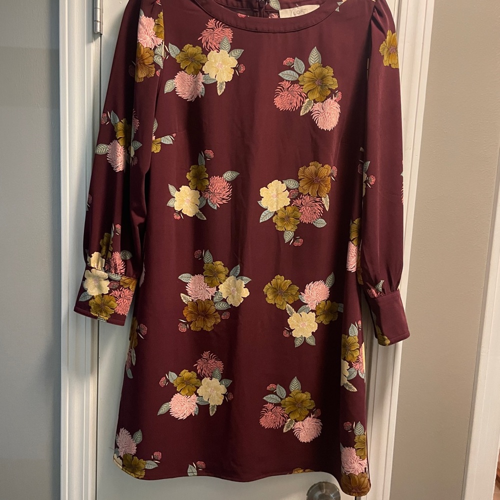 LOFT Burgundy Floral Long Sleeve Shift Dress NWT - Picture 7 of 8